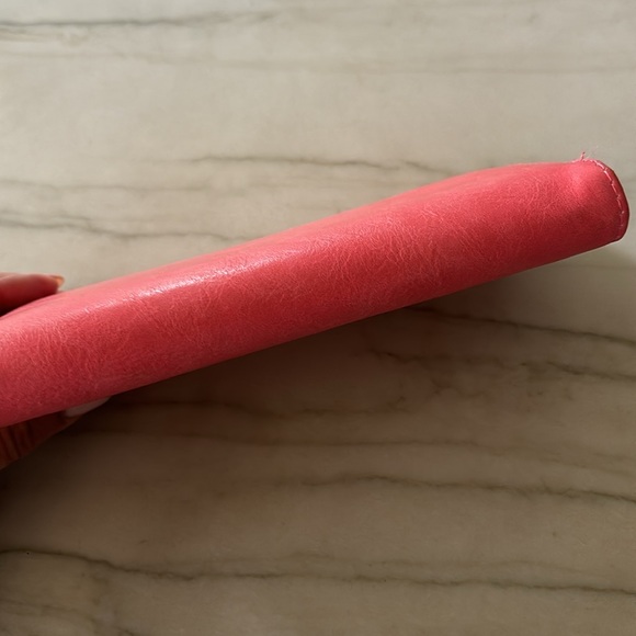 NWOT Pretty salmon pink wallet - Picture 4 of 7